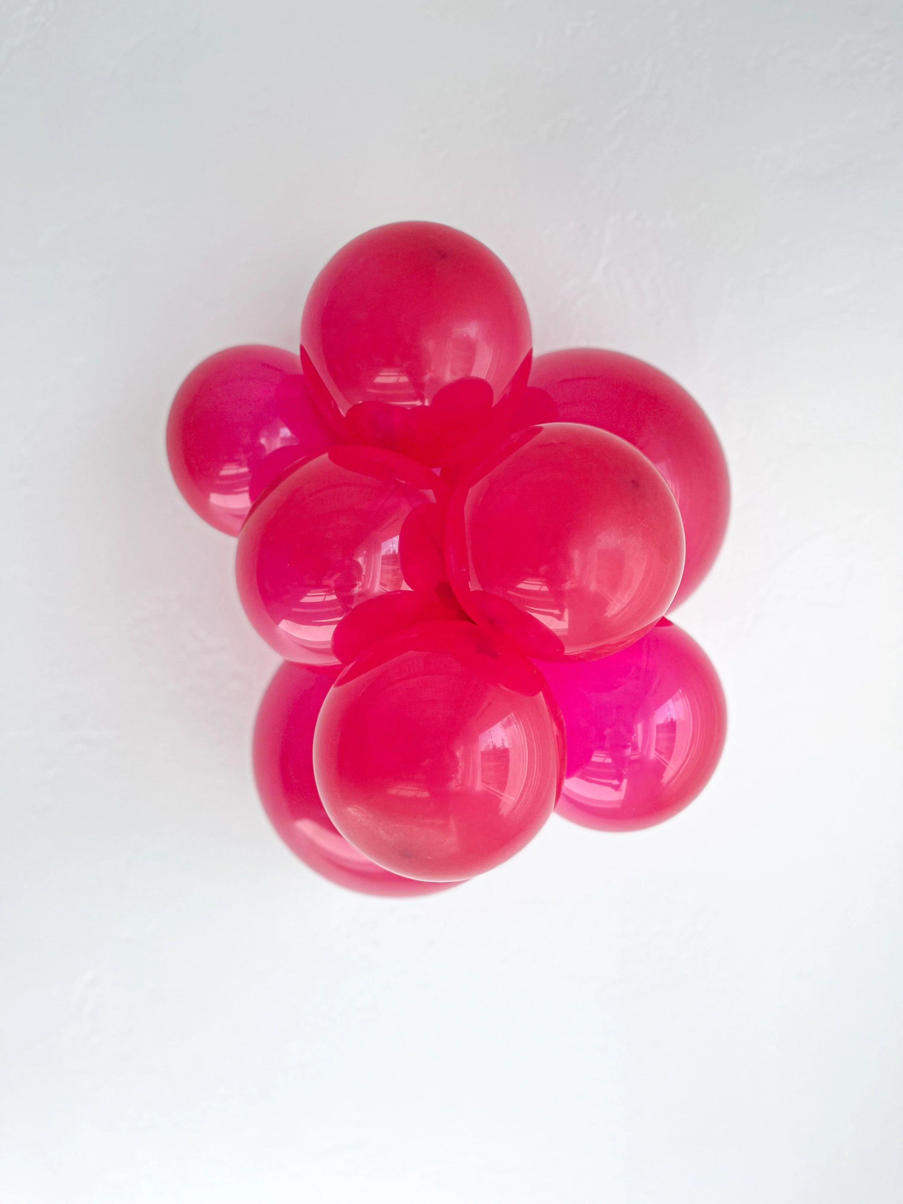 11" Crystal/Jewel Magenta Tuftex Latex Balloons (100 Per Bag) - Image 3