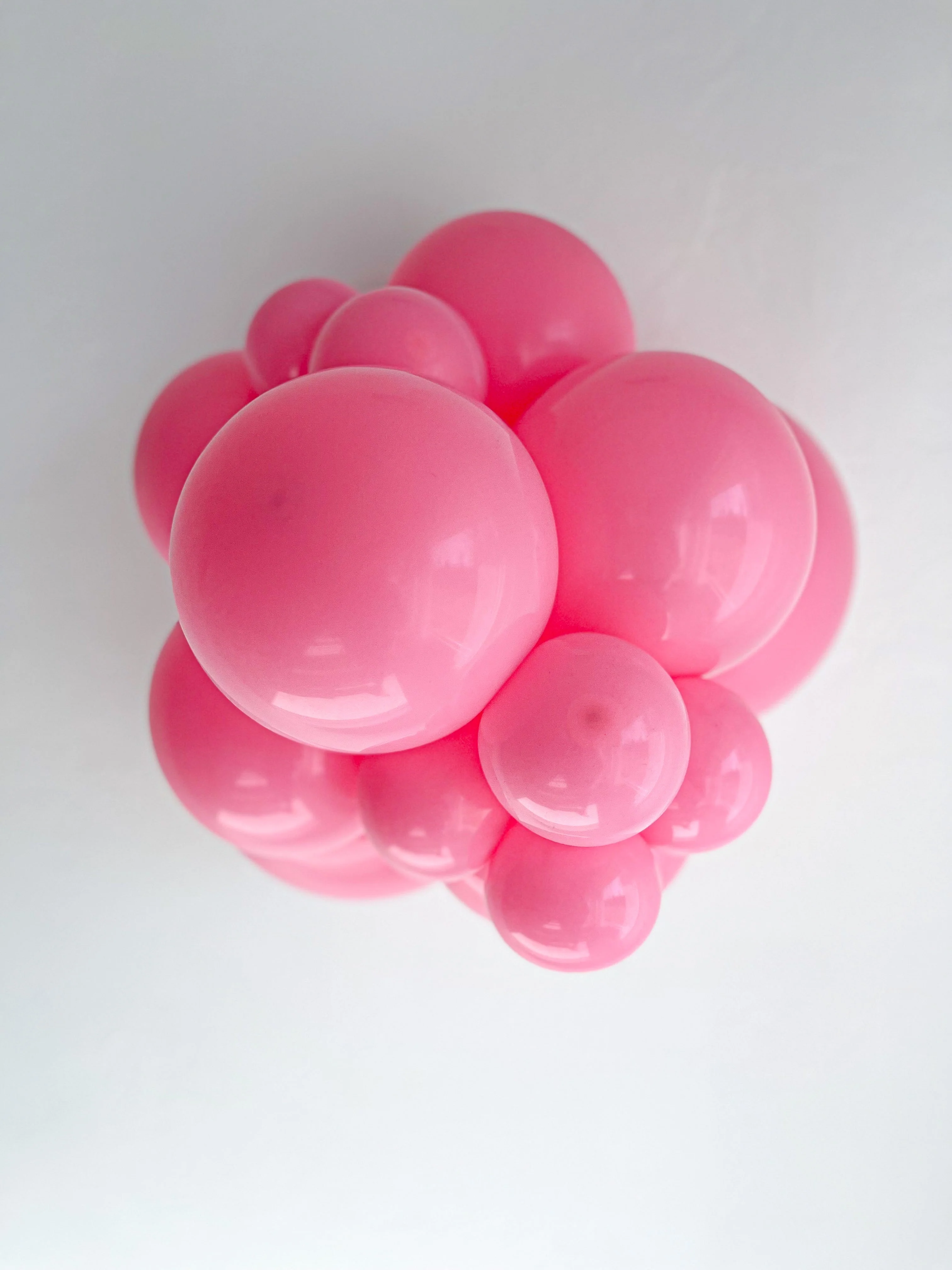 17" Standard Pink Tuftex Latex Balloons (50 Per Bag) - Image 3