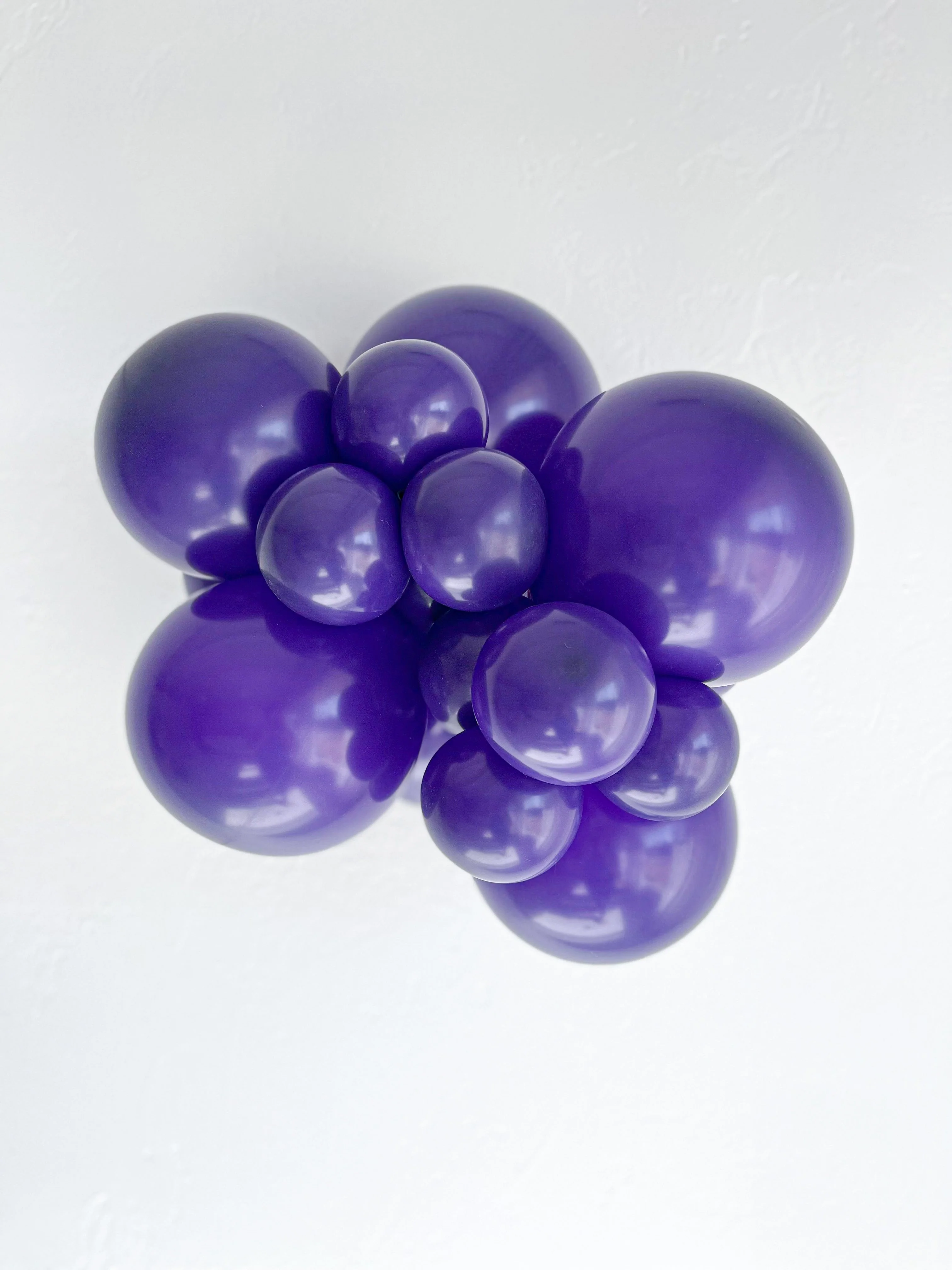 17 Inch Tuftex Latex Balloons Designer Balloons (50 Per Bag) Plum Purple - Image 3