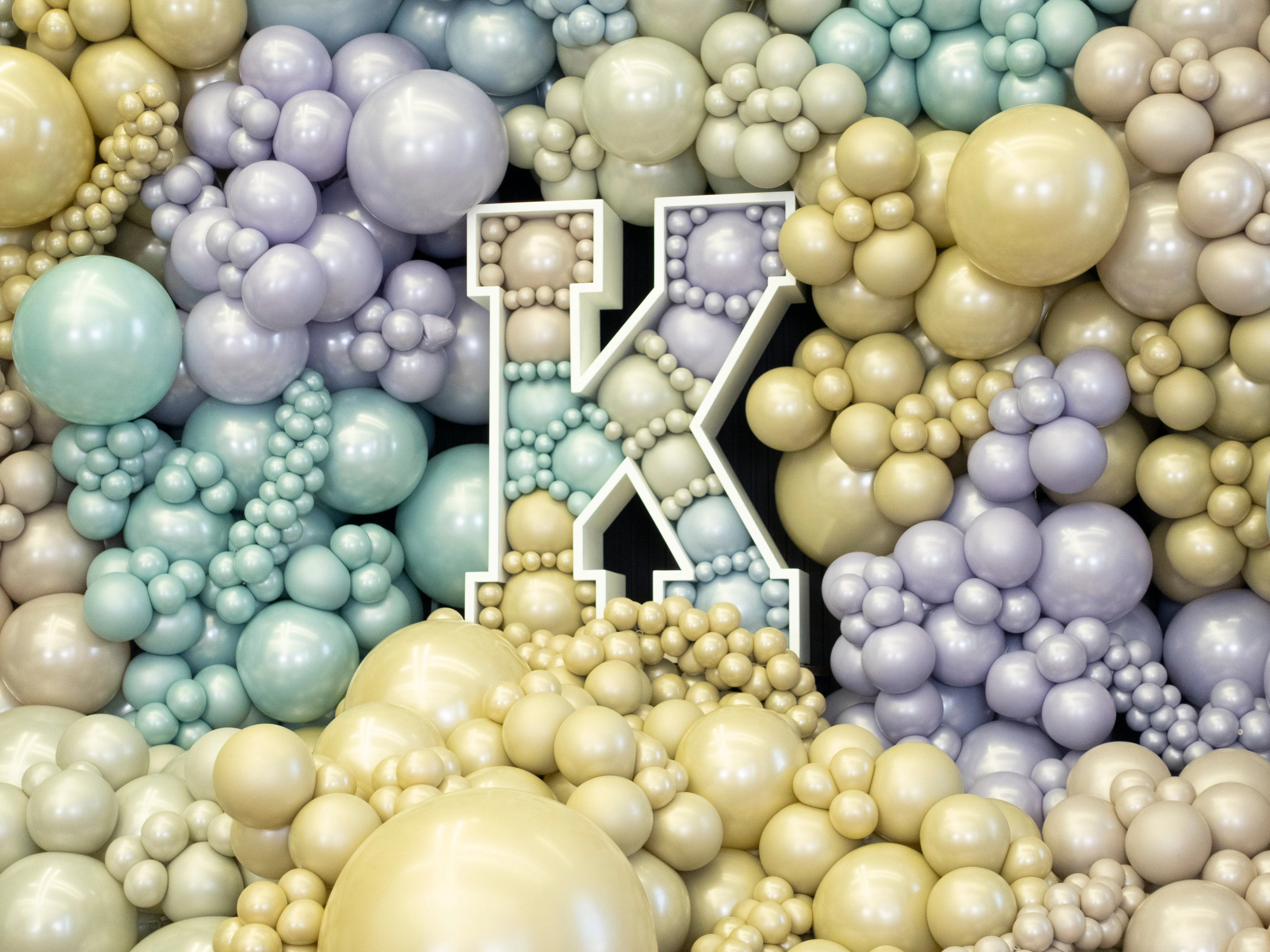 18" Kalisan Brand Latex Balloons Aura Antique Gold (25 Per Bag) - Image 33