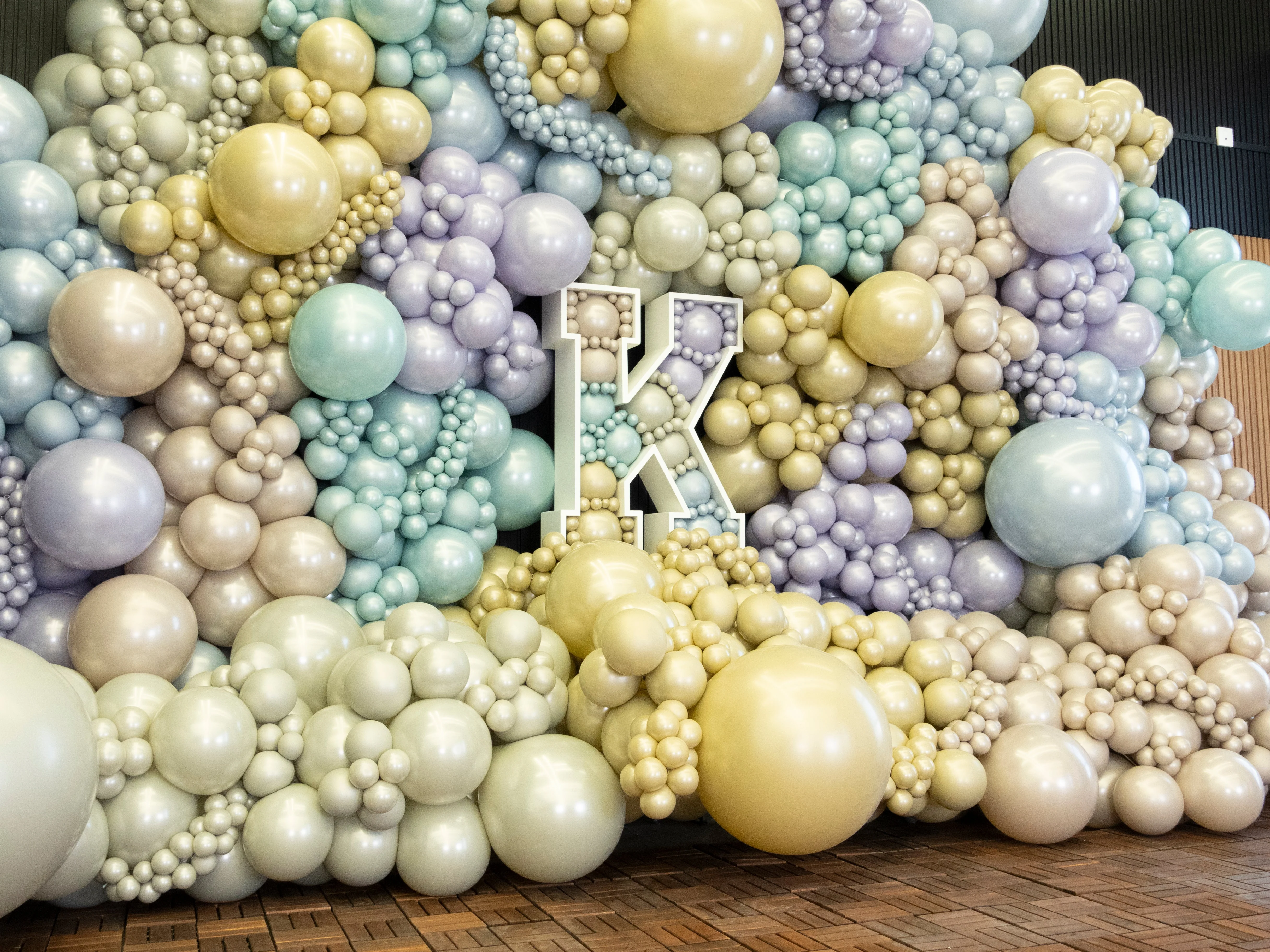 18" Kalisan Brand Latex Balloons Aura Antique Gold (25 Per Bag) - Image 34