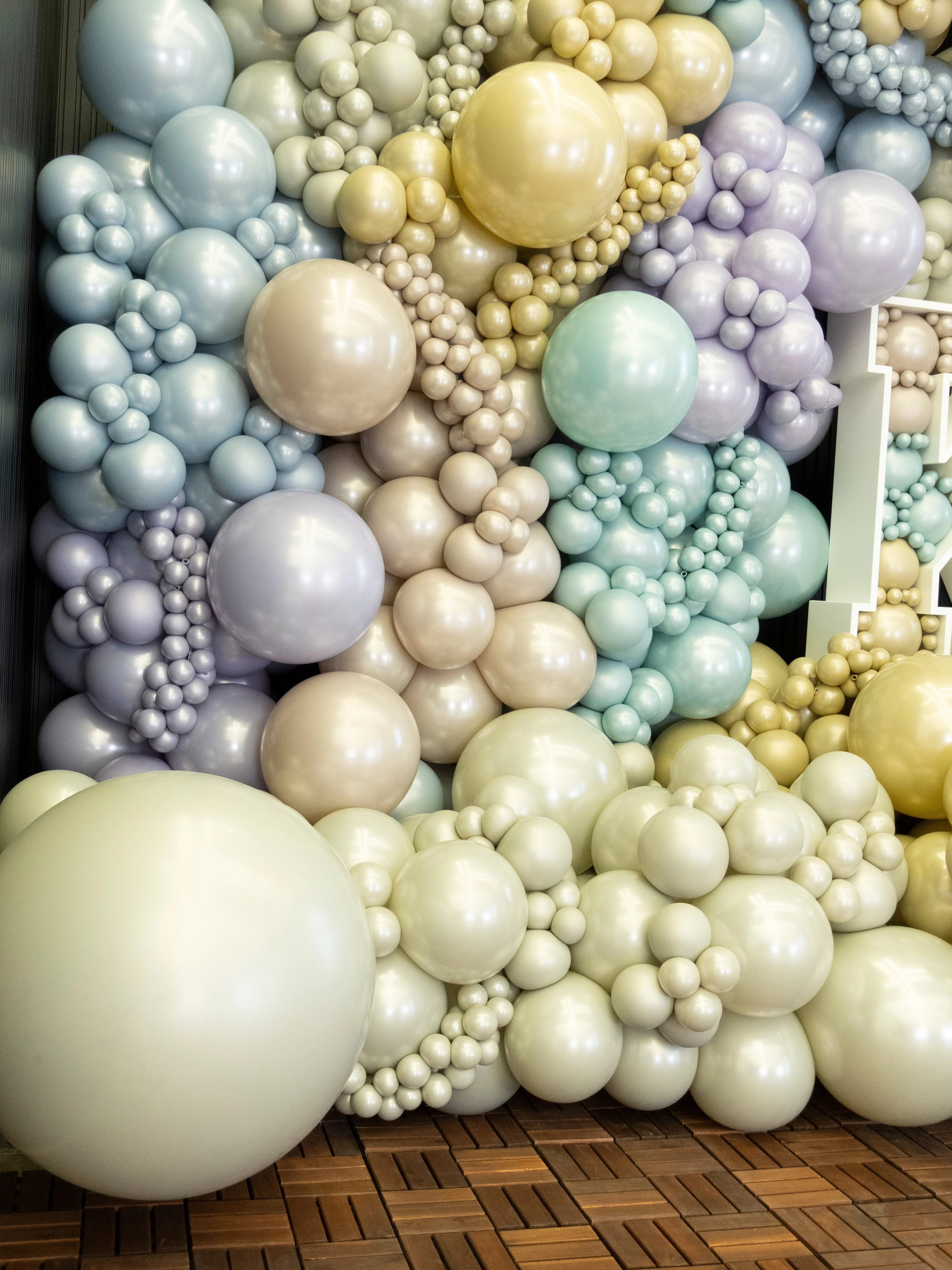 18" Kalisan Brand Latex Balloons Aura Lavender Fog (25 Per Bag) - Image 36