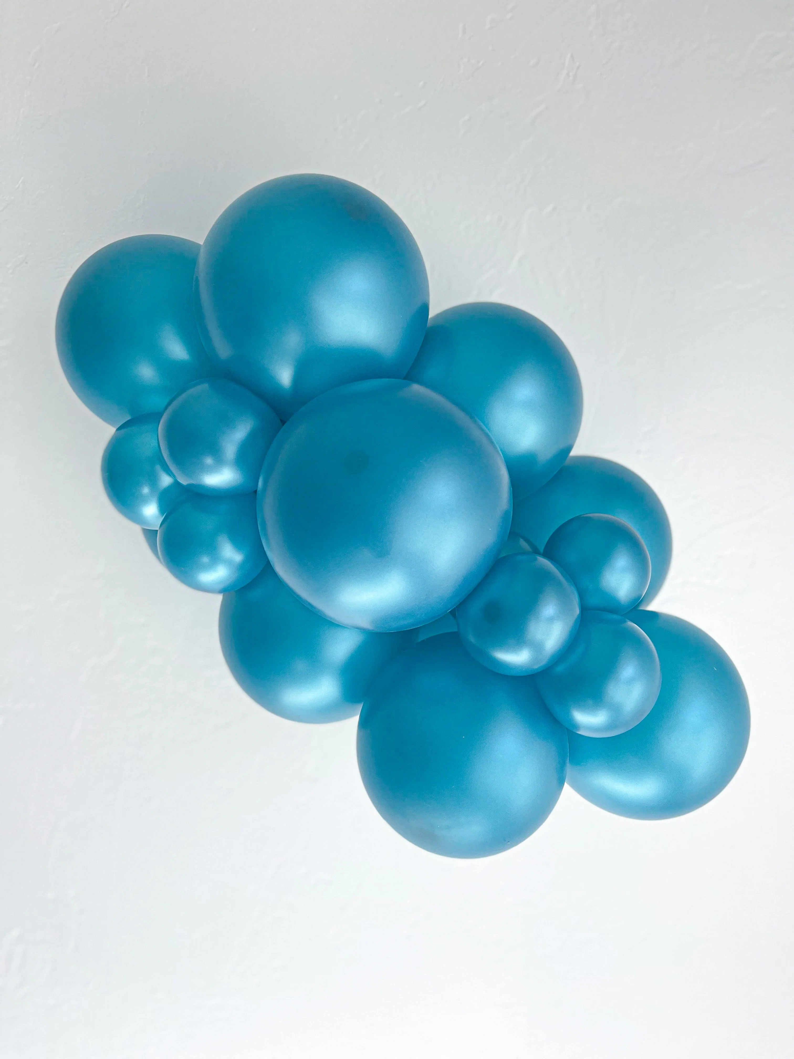 5" Tuftex Latex Balloons (50 Per Bag) Pearl Metallic Teal - Image 3