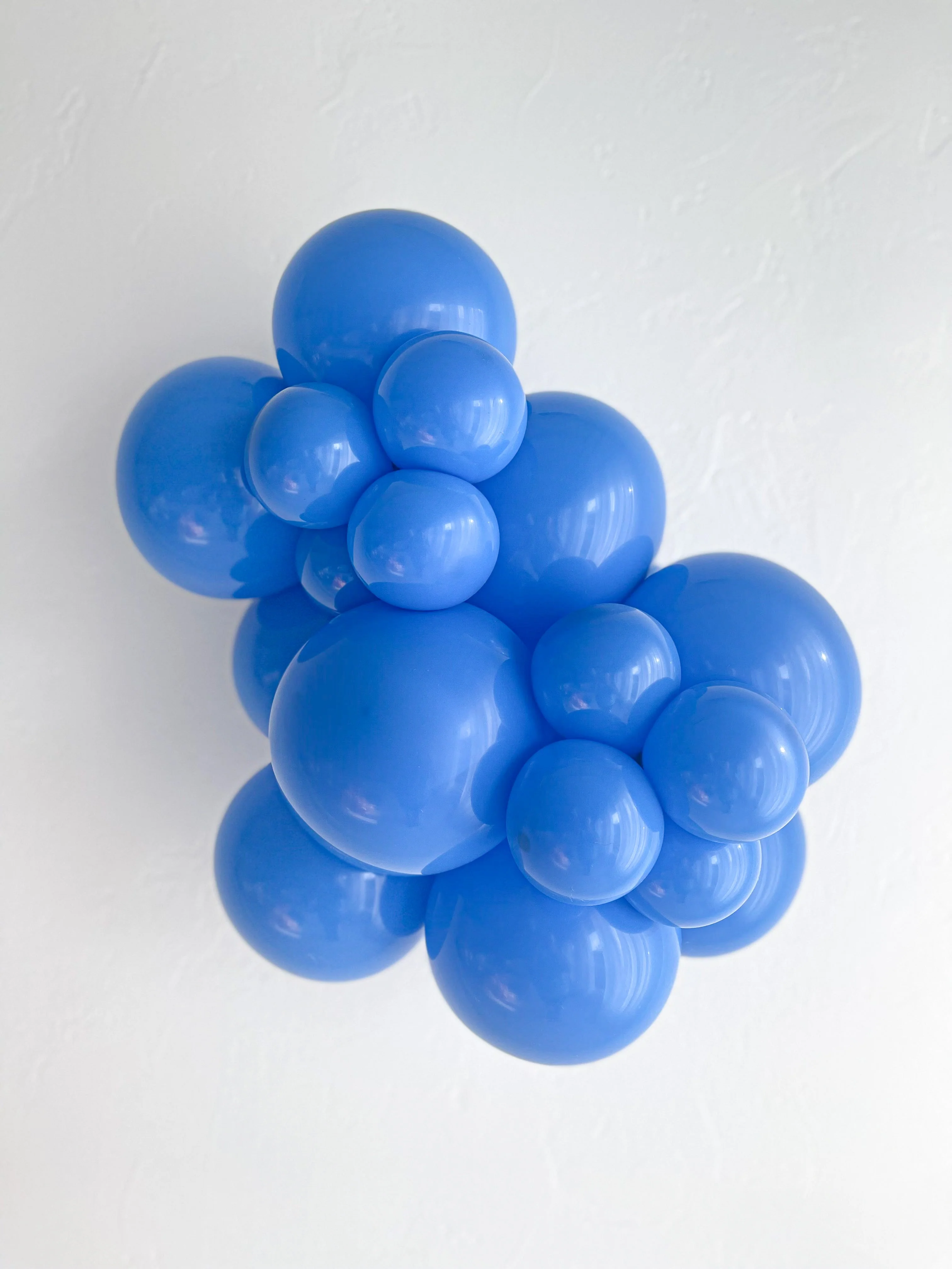 24" Blue Standard Latex Balloons (3 Per Bag) Brand Tuftex - Image 3
