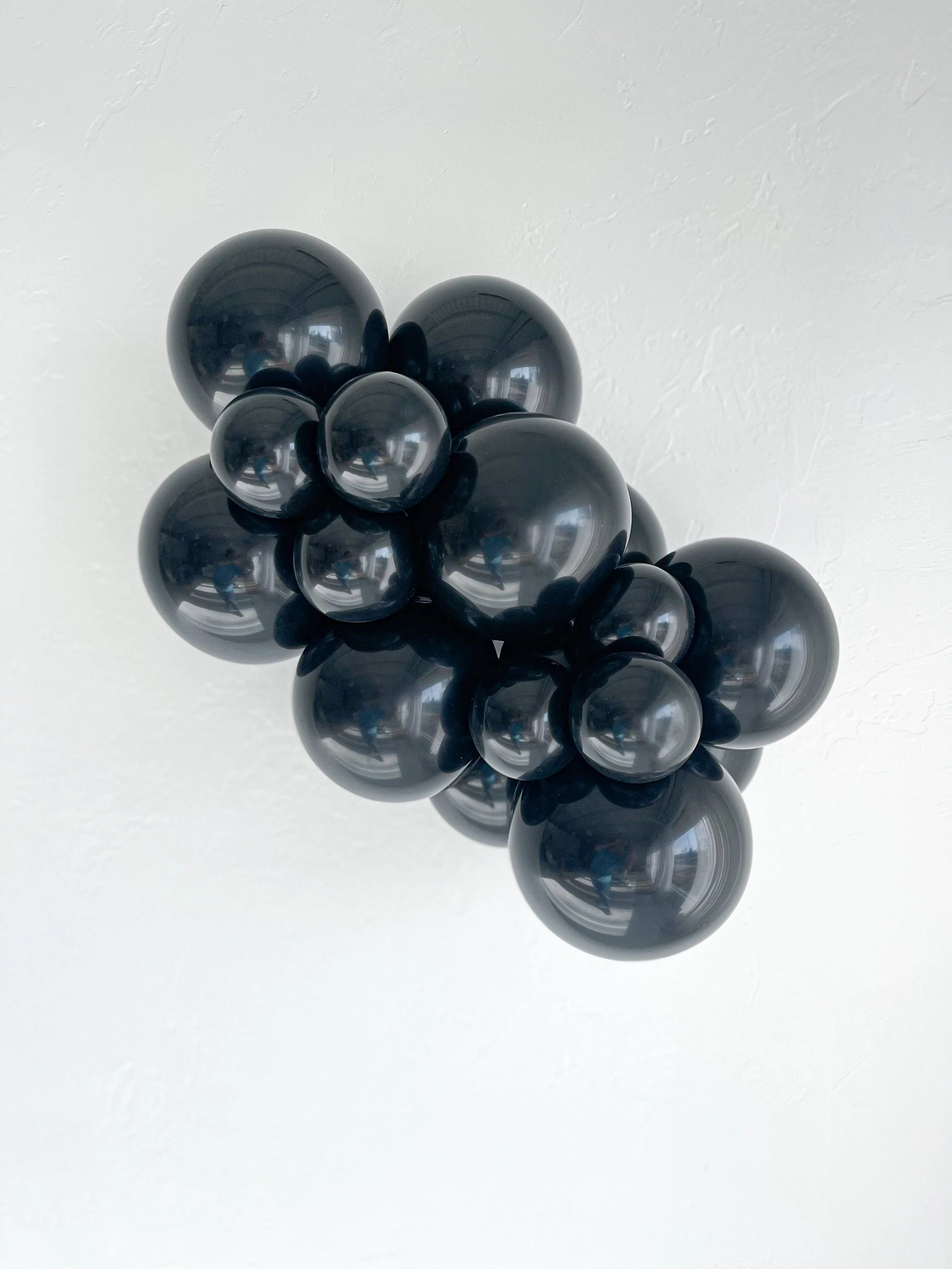 24" Black Designer Balloons (3 Per Bag) Brand Tuftex Latex Balloons - Image 3